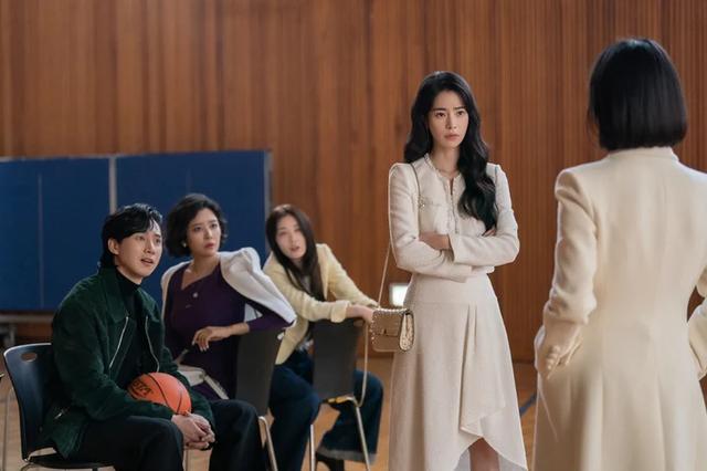 韩国电影中的女神——林智妍